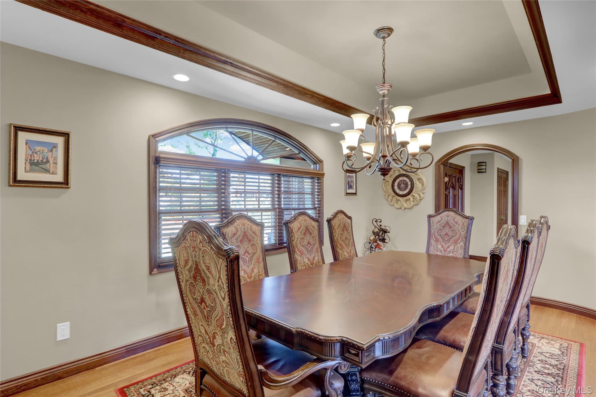 241 Willetts Lane, West Islip, NY 11795