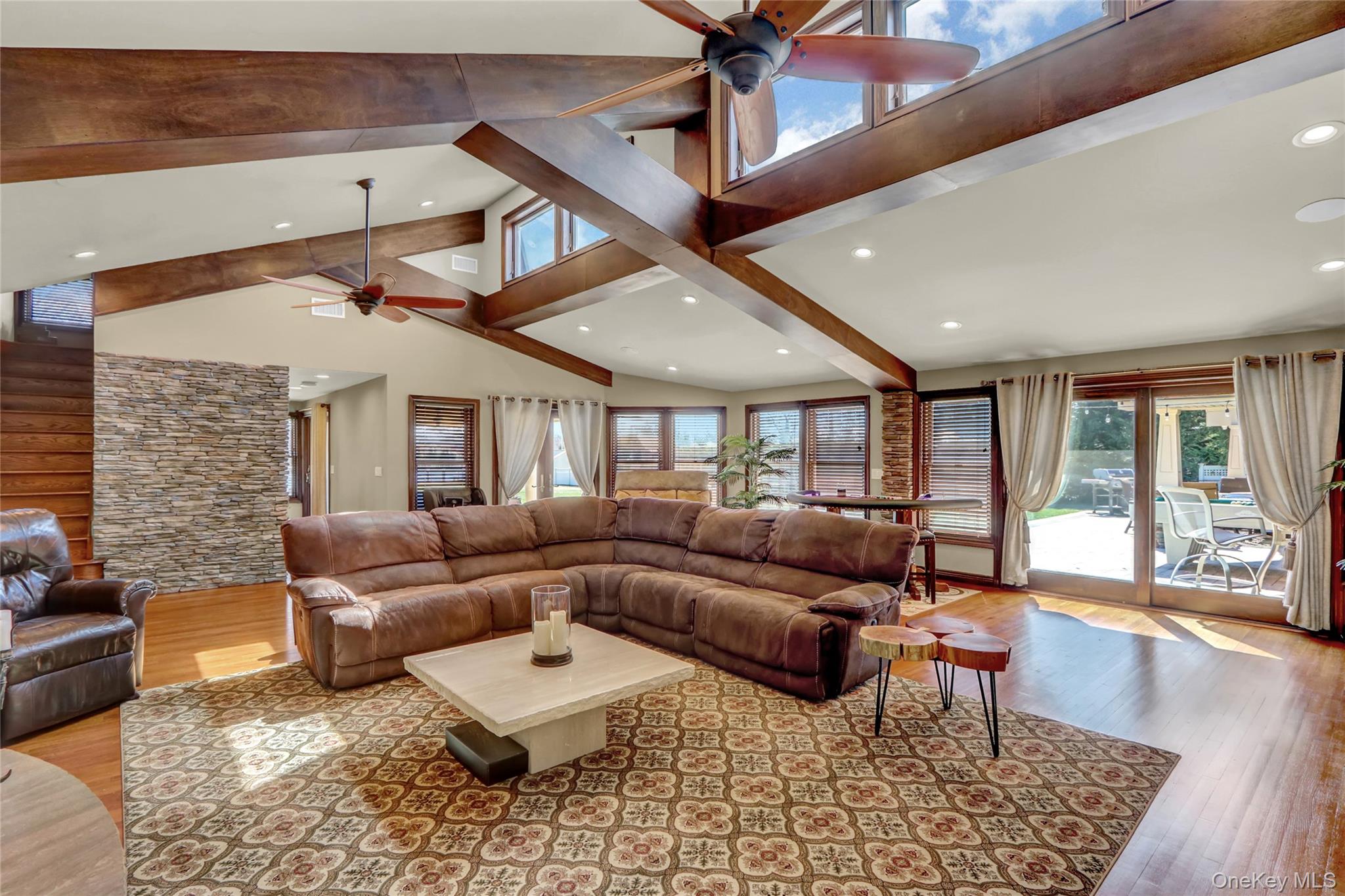 241 Willetts Lane, West Islip, NY 11795