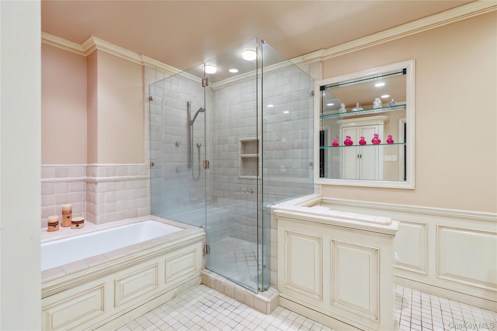 6 Longridge Lane, Old Brookville, NY 11545