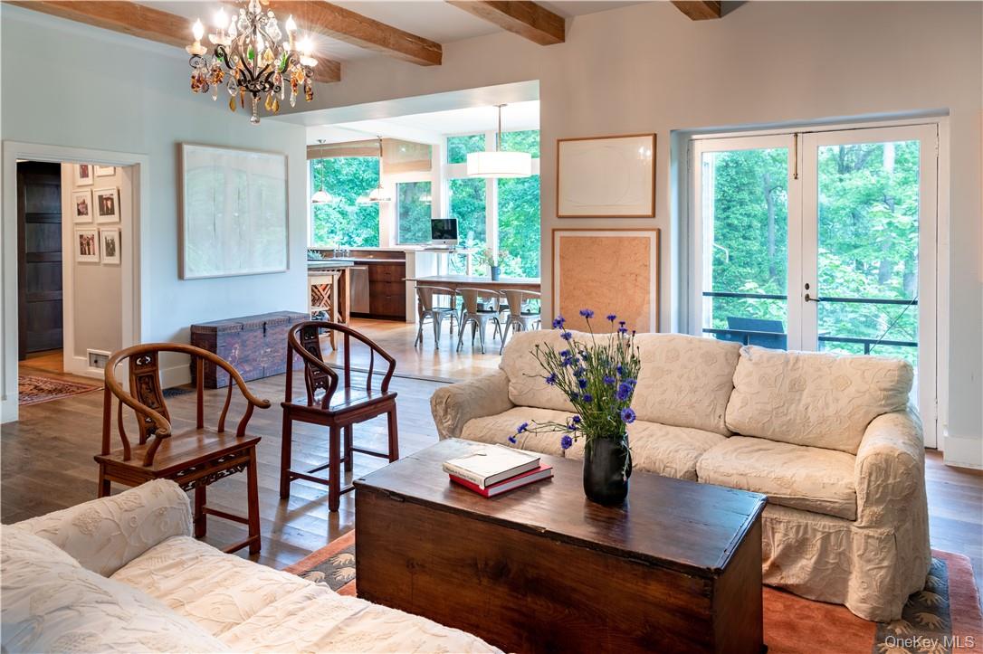 21 Woods Road, Palisades, NY 10964