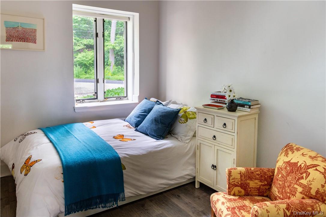 21 Woods Road, Palisades, NY 10964