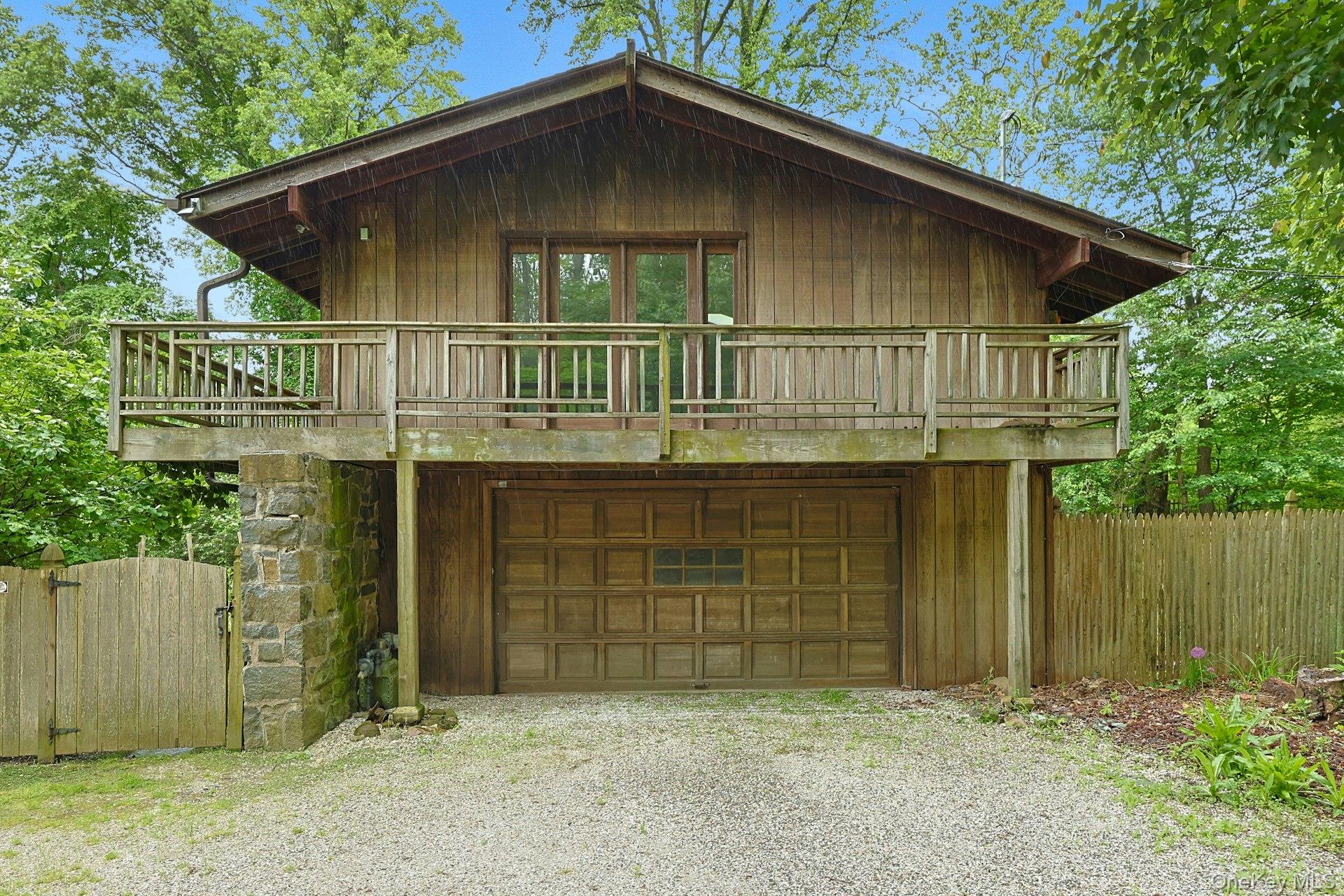 21 Woods Road, Palisades, NY 10964