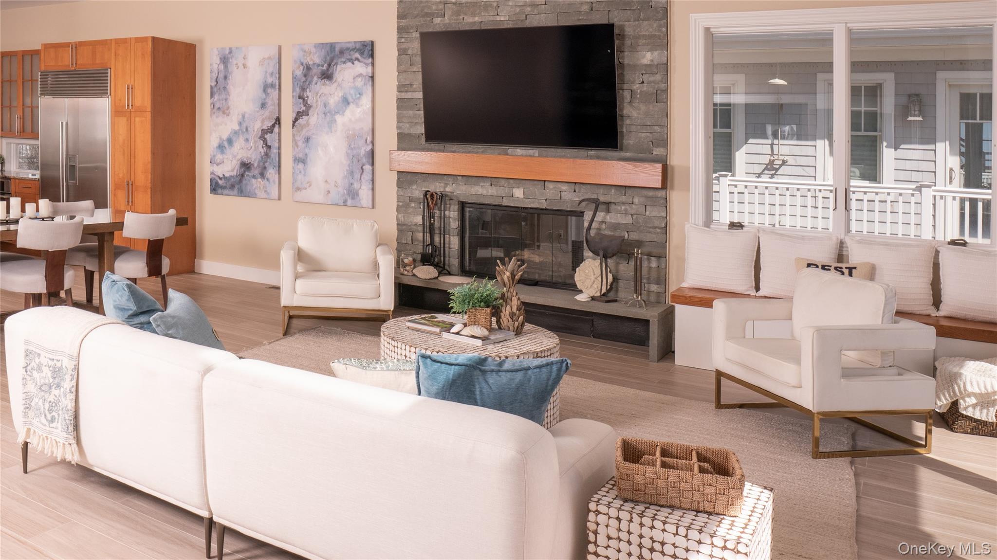 825 Dune Road, Westhampton Beach, NY 11978