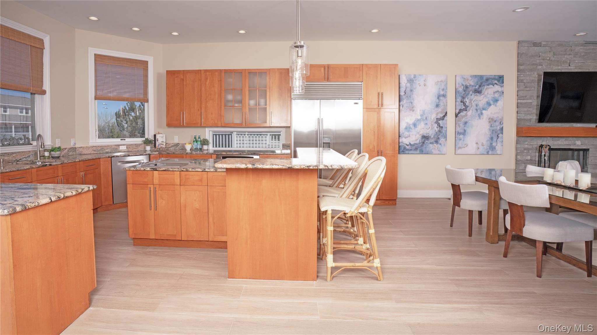 825 Dune Road, Westhampton Beach, NY 11978