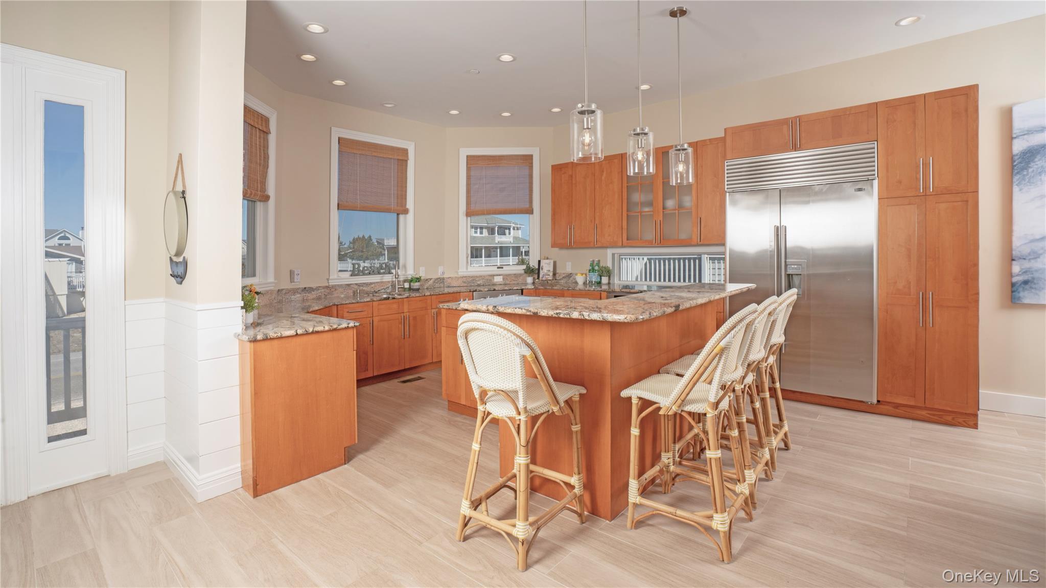 825 Dune Road, Westhampton Beach, NY 11978