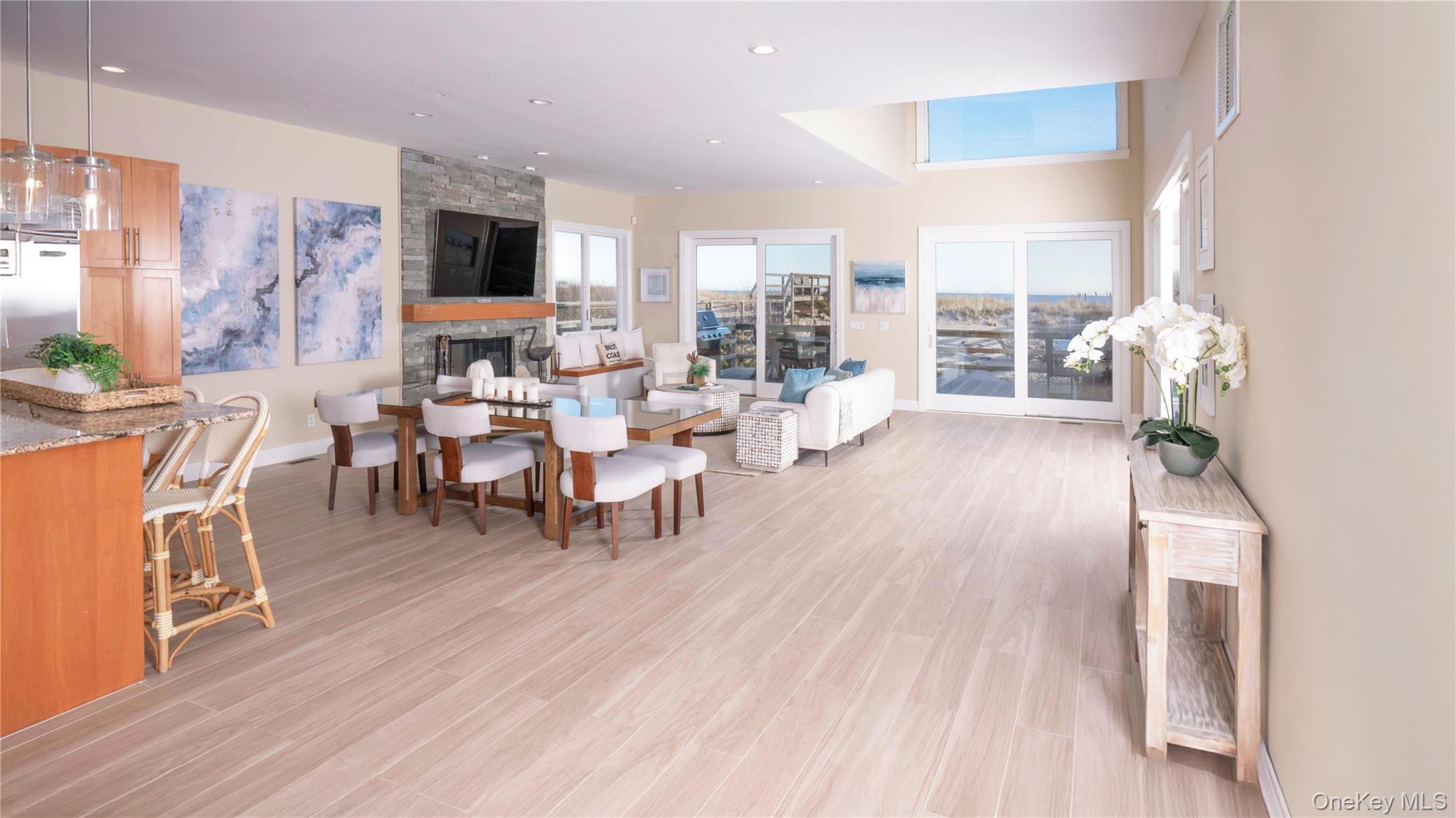 825 Dune Road, Westhampton Beach, NY 11978