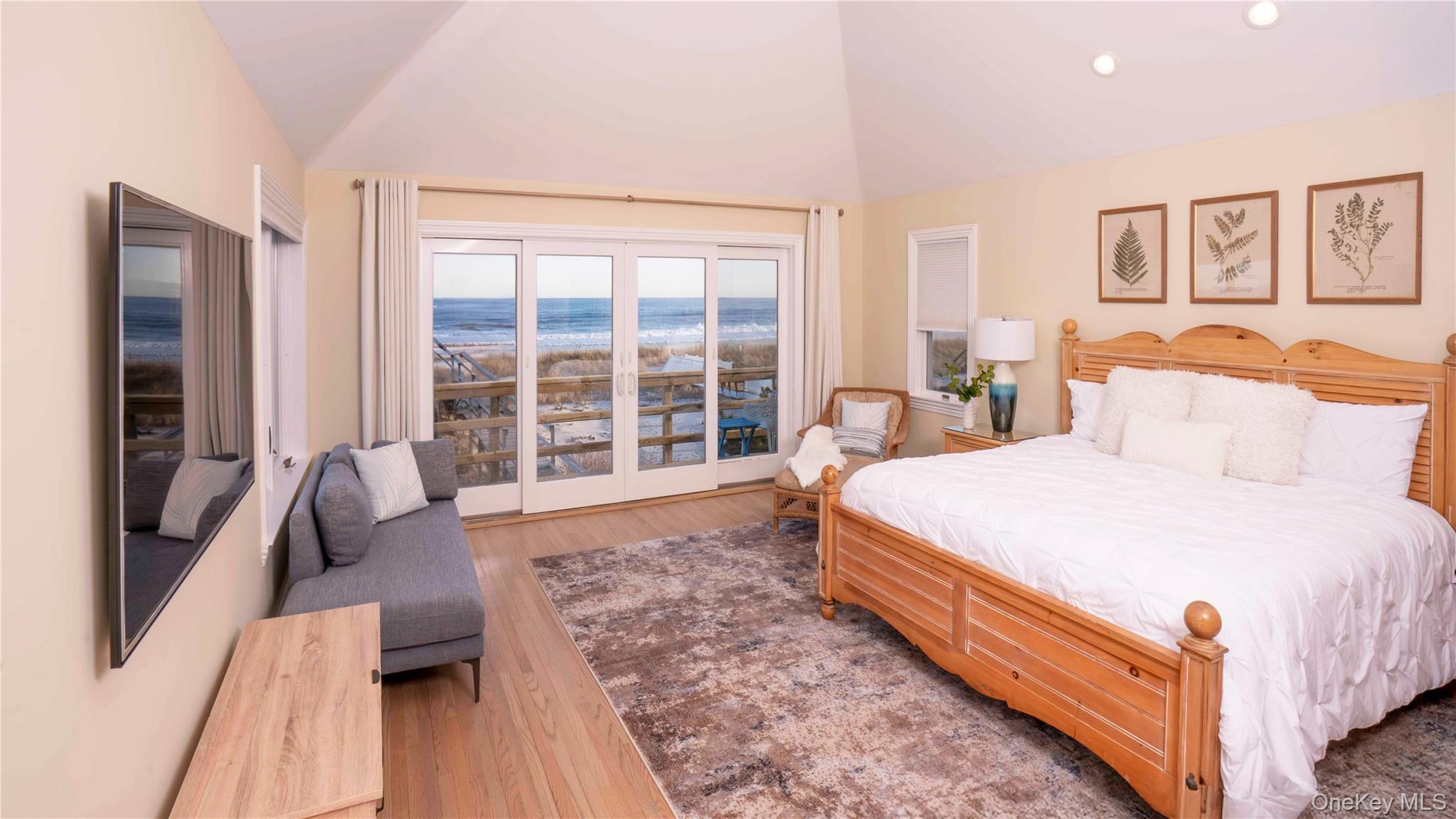 825 Dune Road, Westhampton Beach, NY 11978