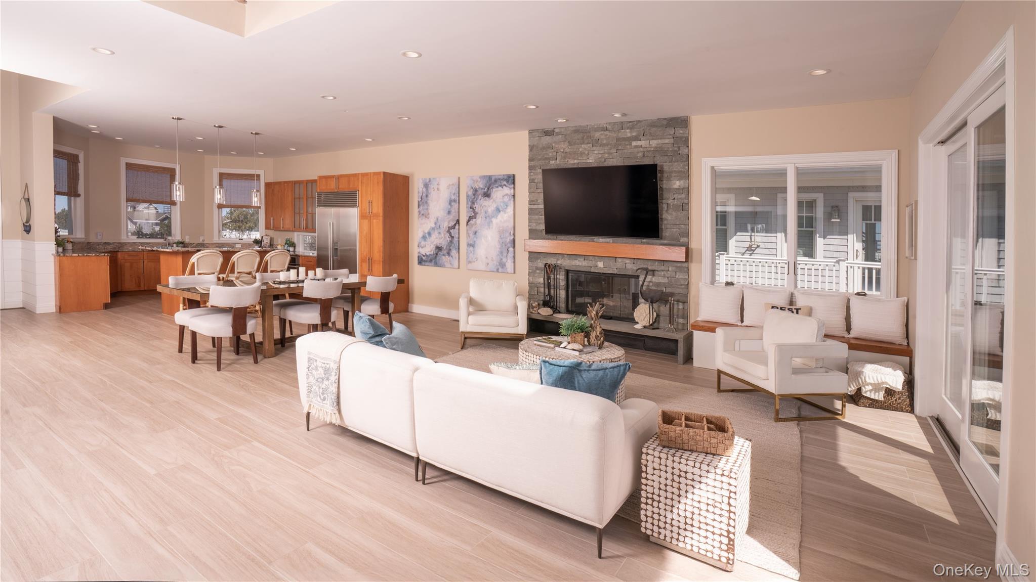 825 Dune Road, Westhampton Beach, NY 11978