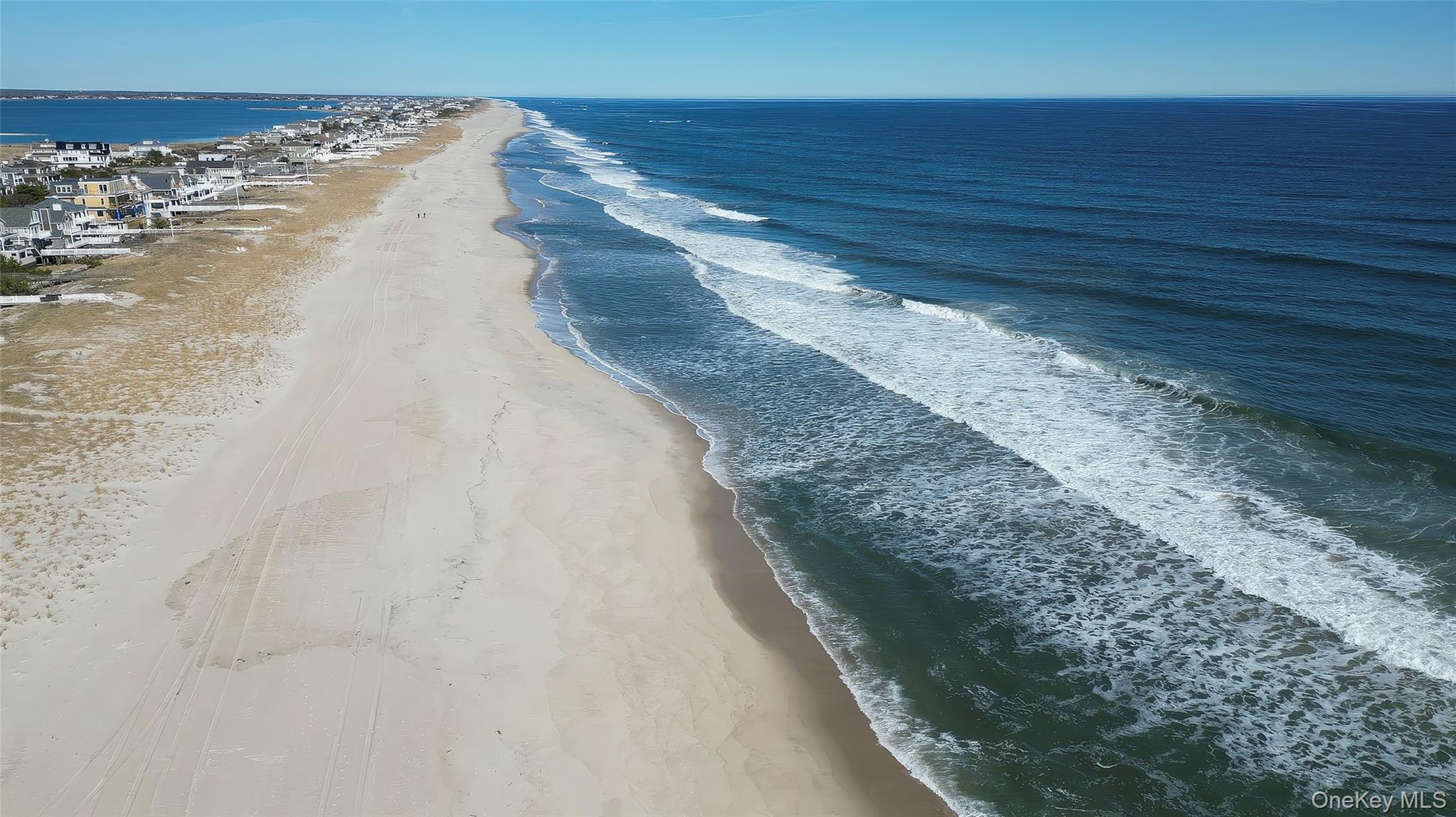 825 Dune Road, Westhampton Beach, NY 11978