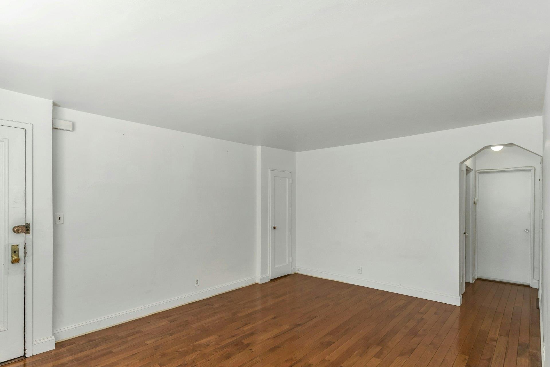 35-42 205th Street # 288, Bayside, NY 11361