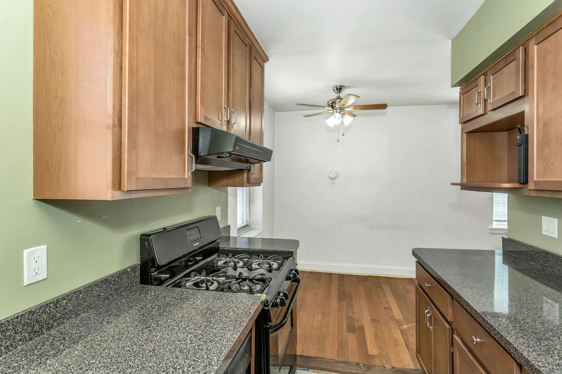 35-42 205th Street # 288, Bayside, NY 11361