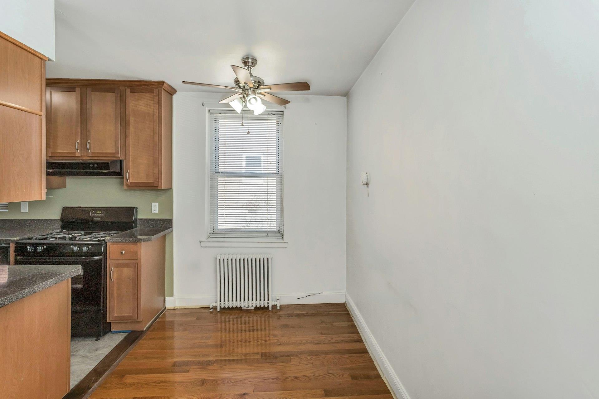 35-42 205th Street # 288, Bayside, NY 11361