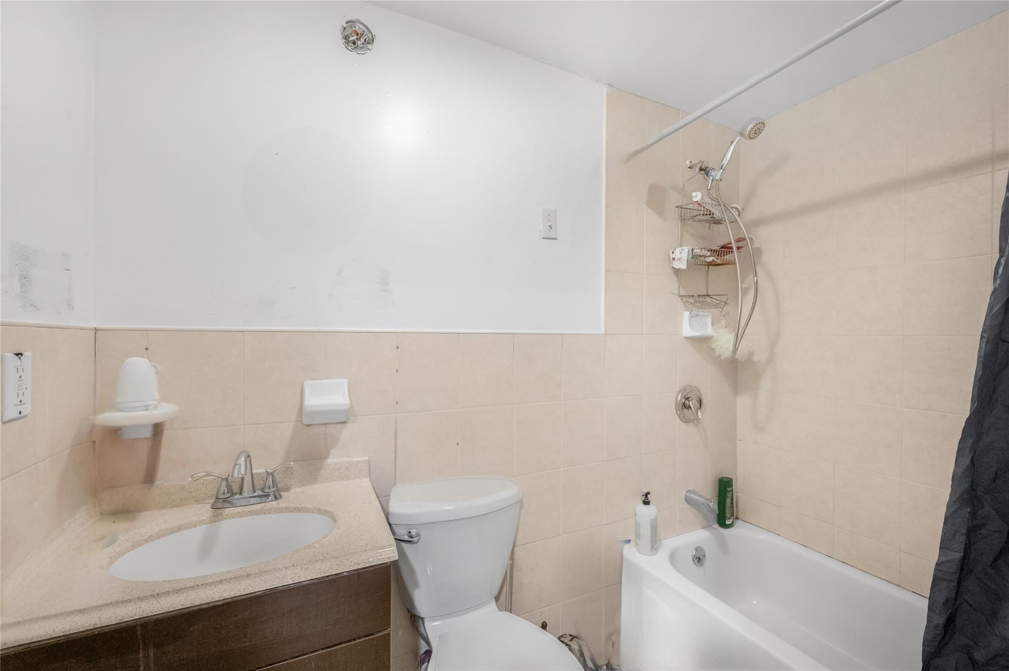 1496 E 95th Street, Brooklyn, NY 11236