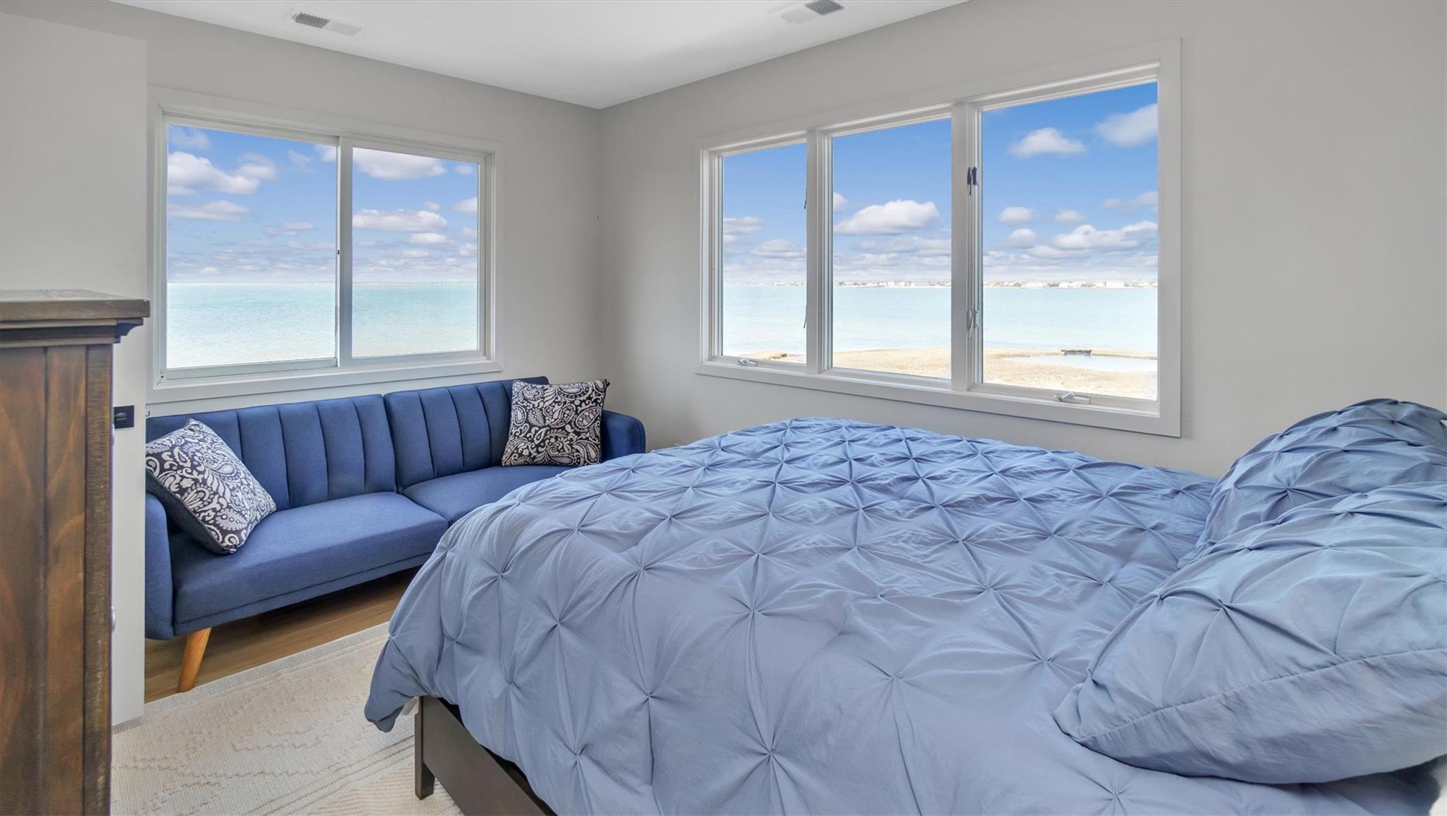 552 Dune Road, Westhampton, NY 11977