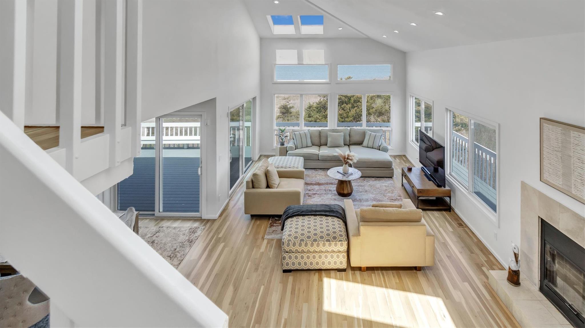 552 Dune Road, Westhampton, NY 11977