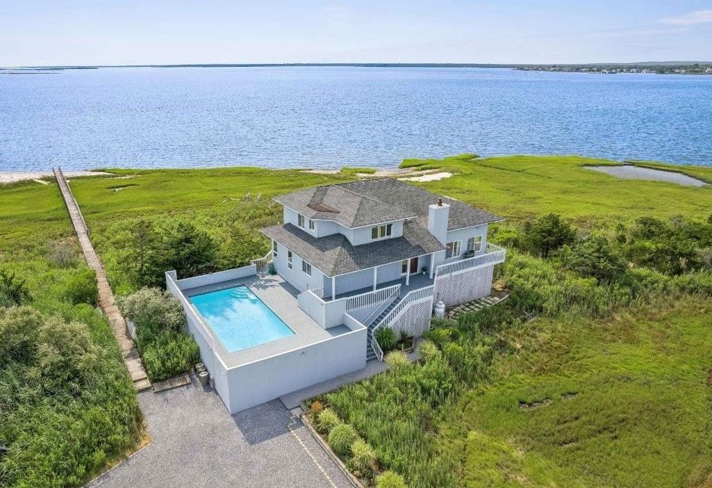 552 Dune Road, Westhampton, NY 11977