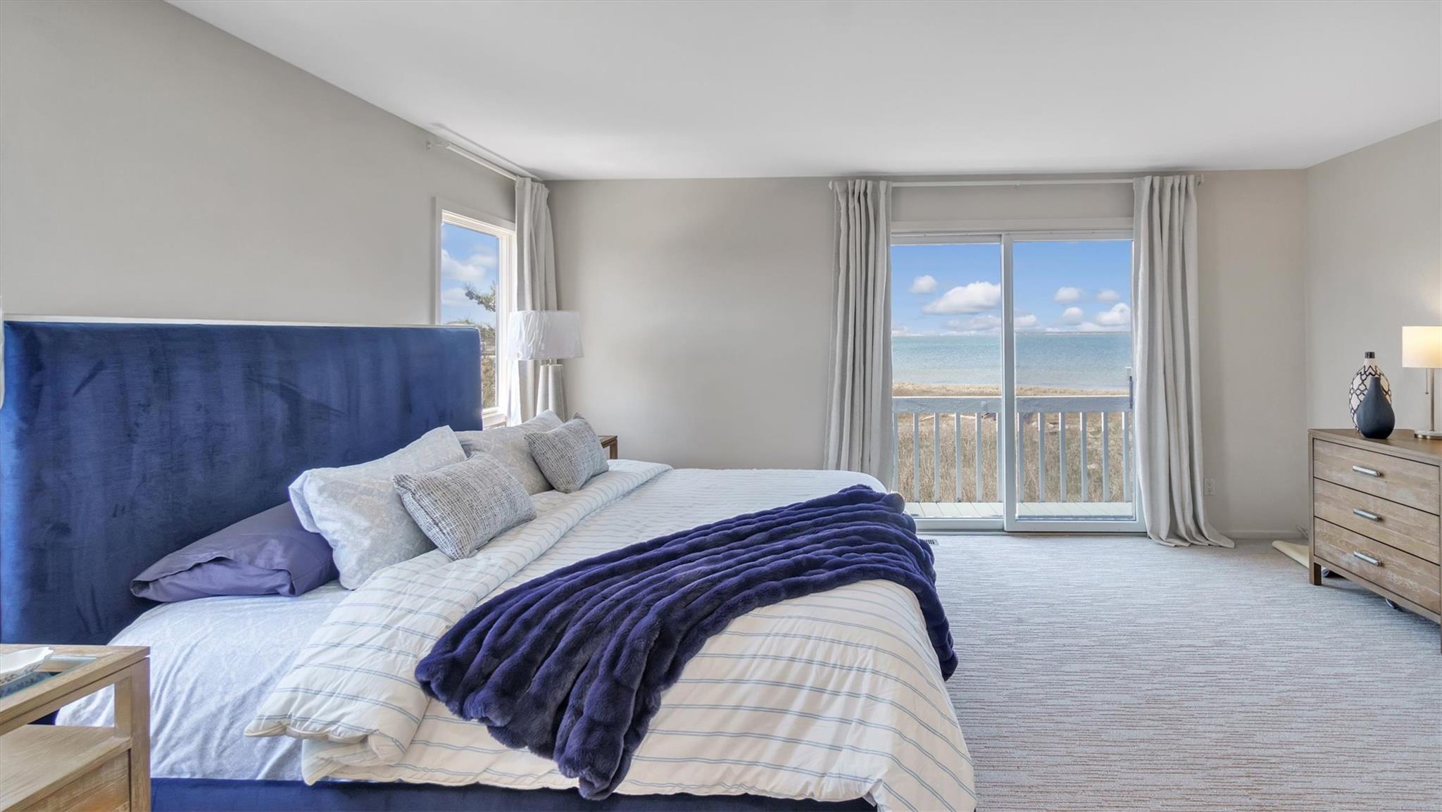 552 Dune Road, Westhampton, NY 11977