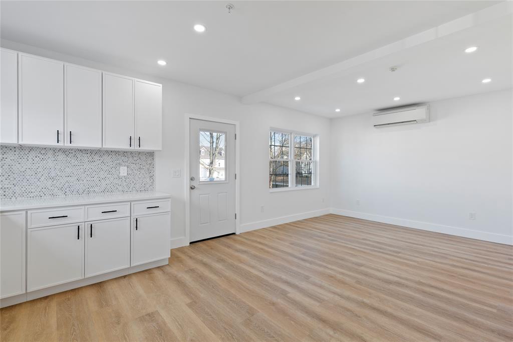9 Lagrange Avenue # APT 2, Poughkeepsie, NY 12603