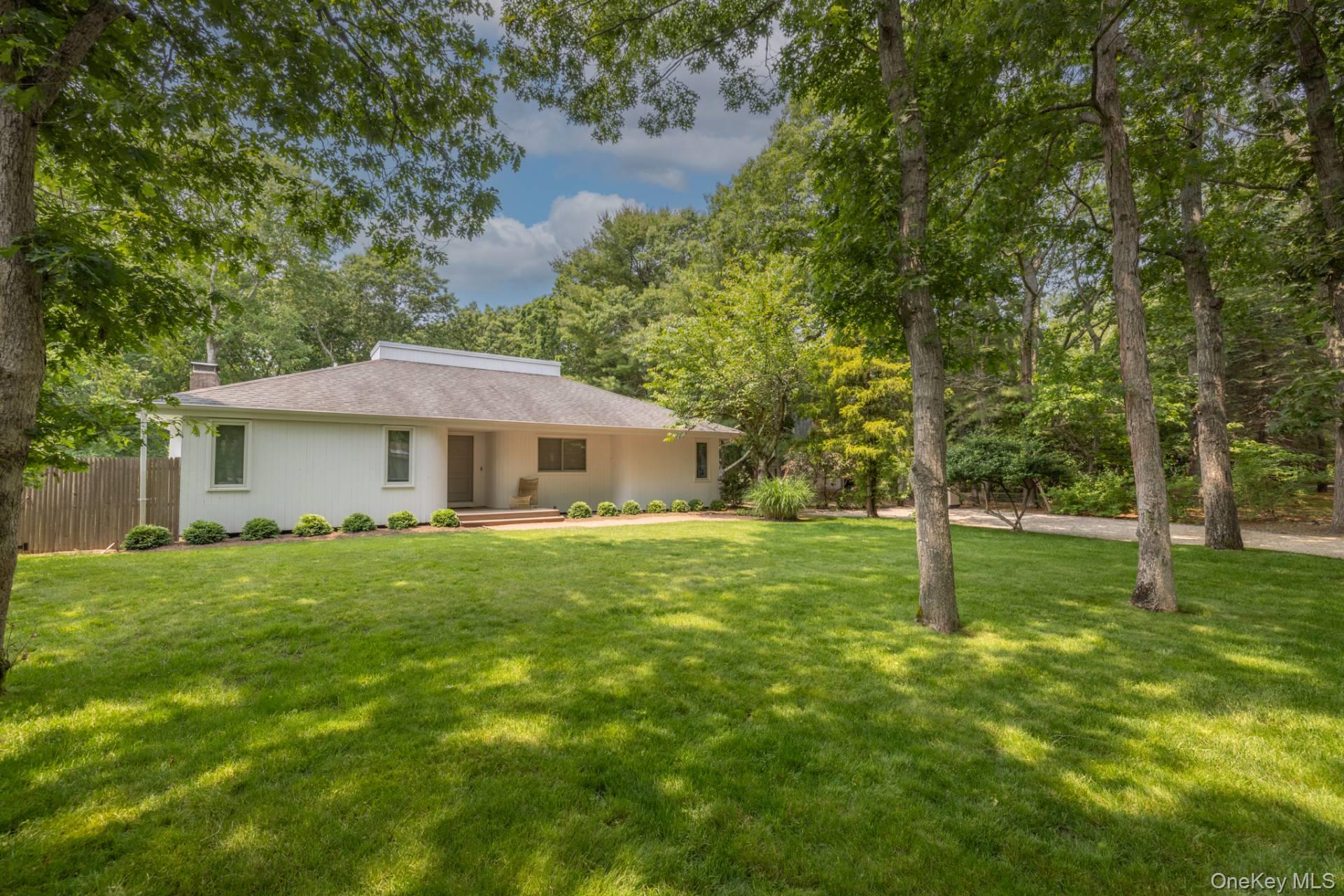 9 Sulky Circle, East Hampton, NY 11937