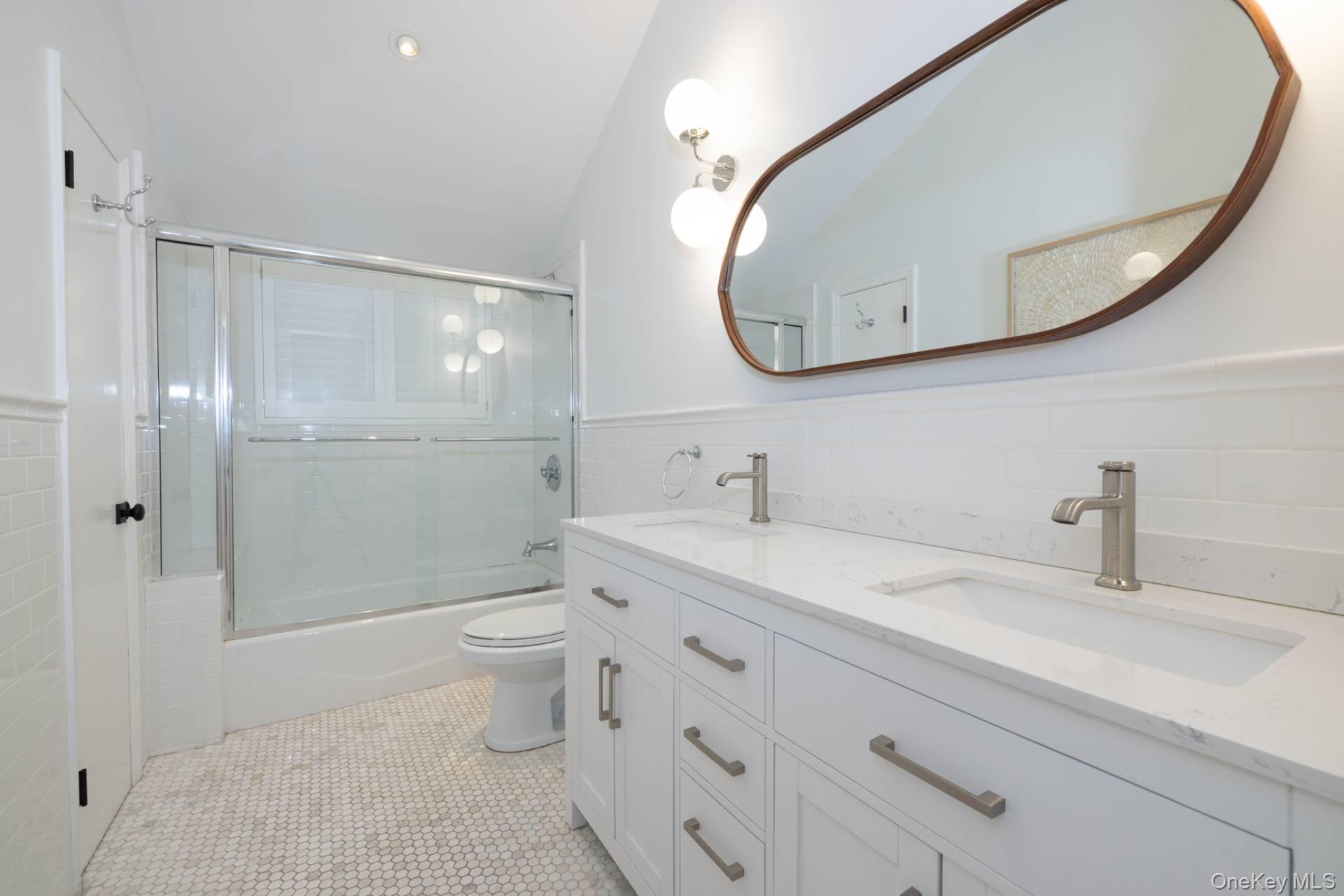 9 Sulky Circle, East Hampton, NY 11937