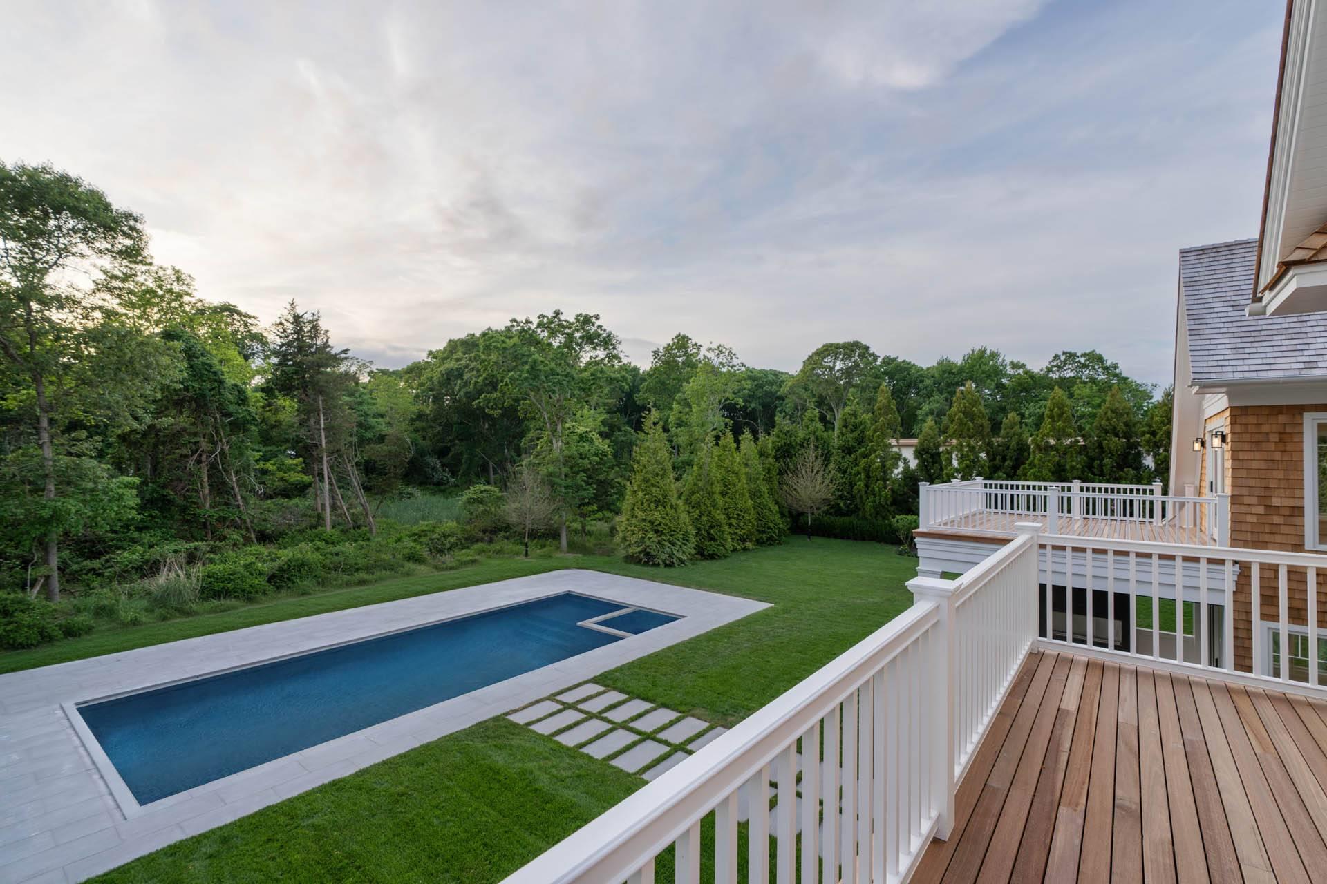 25 Fresh Pond Road, North Haven, NY 11963