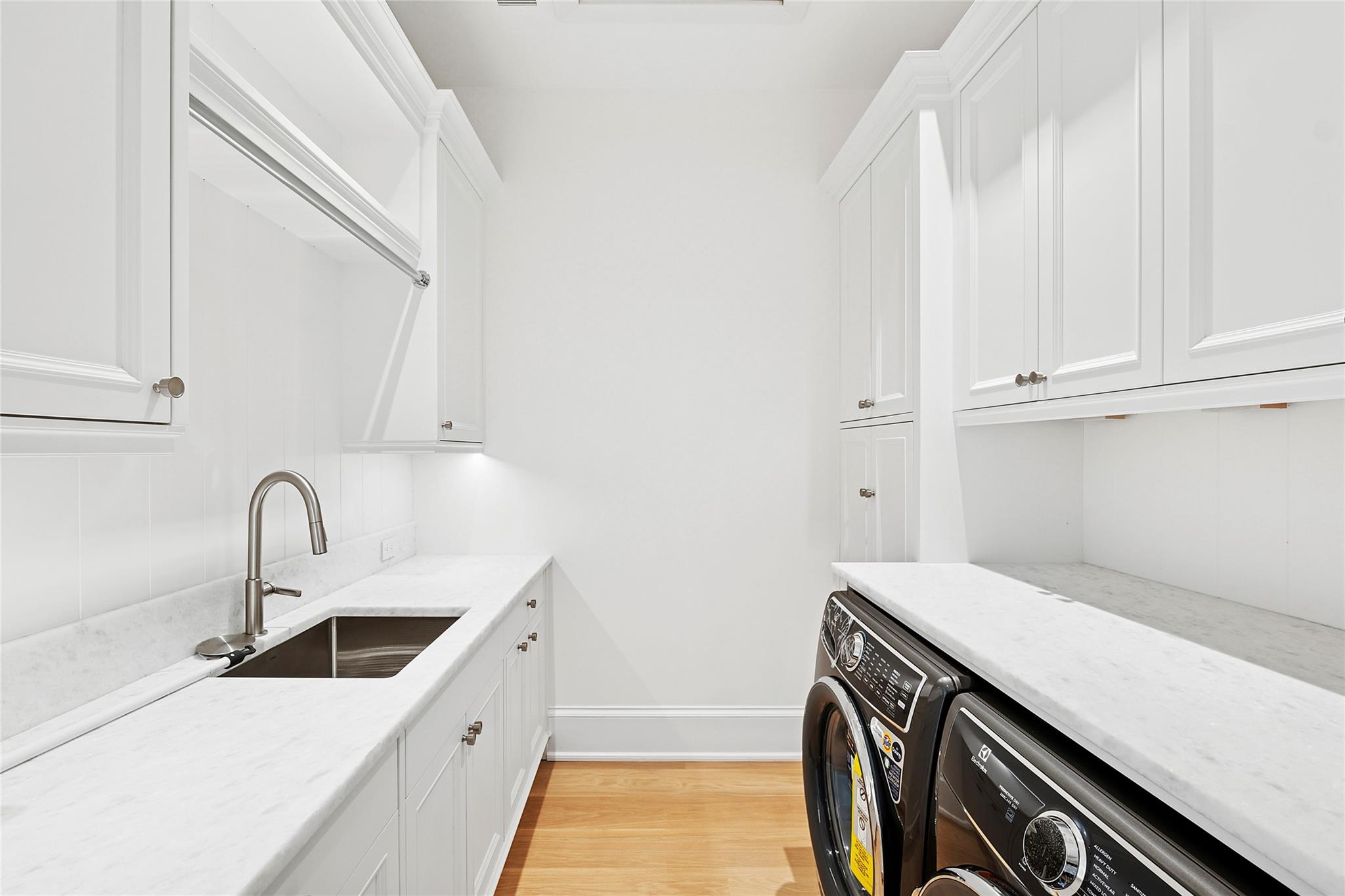 25 Fresh Pond Road, North Haven, NY 11963