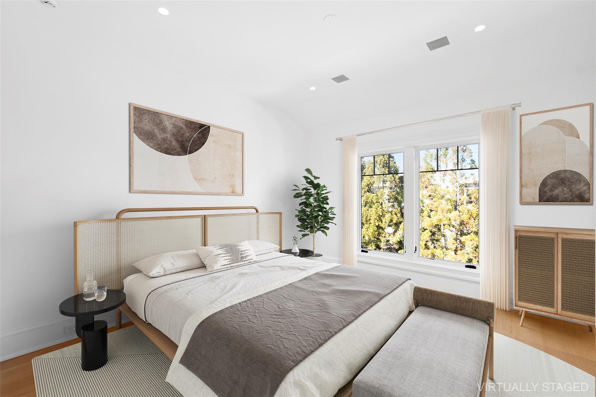 25 Fresh Pond Road, North Haven, NY 11963