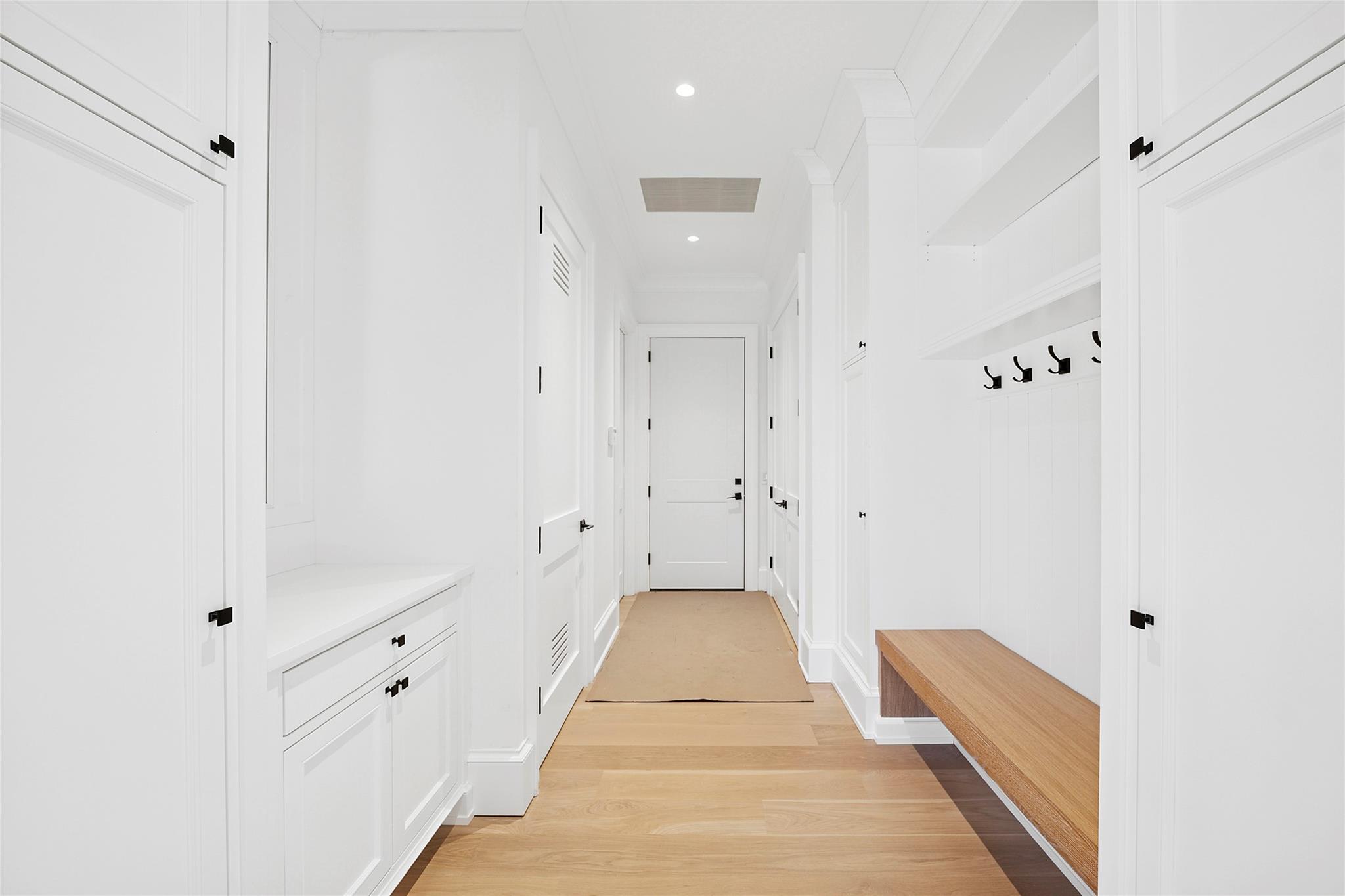 25 Fresh Pond Road, North Haven, NY 11963