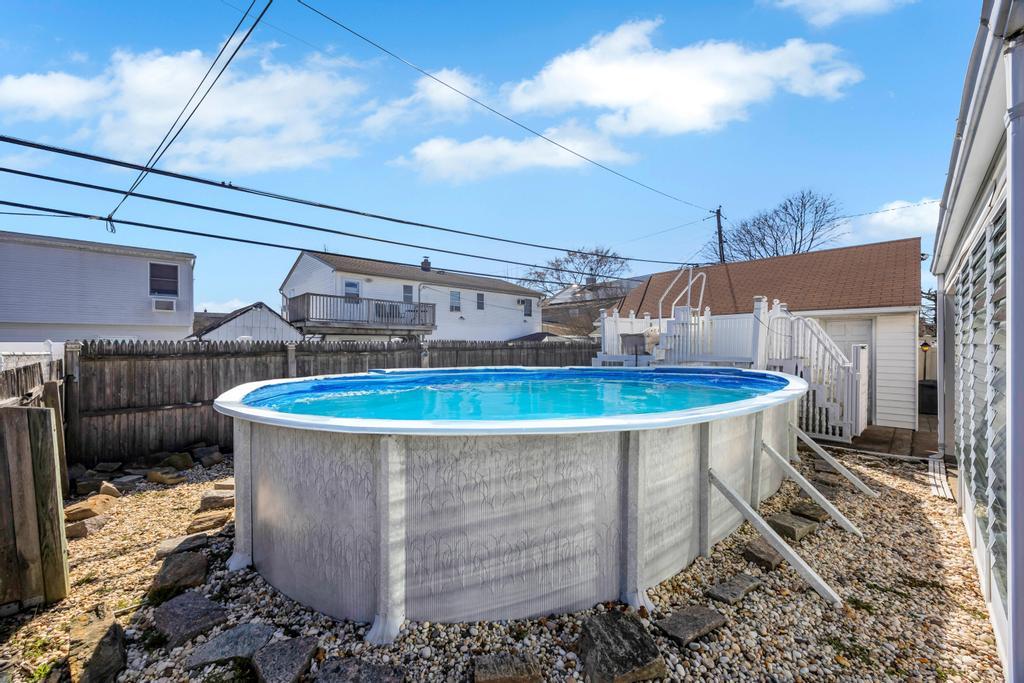 38 Cliff Lane, Levittown, NY 11756