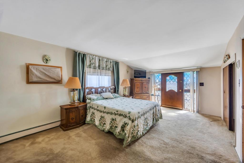 38 Cliff Lane, Levittown, NY 11756