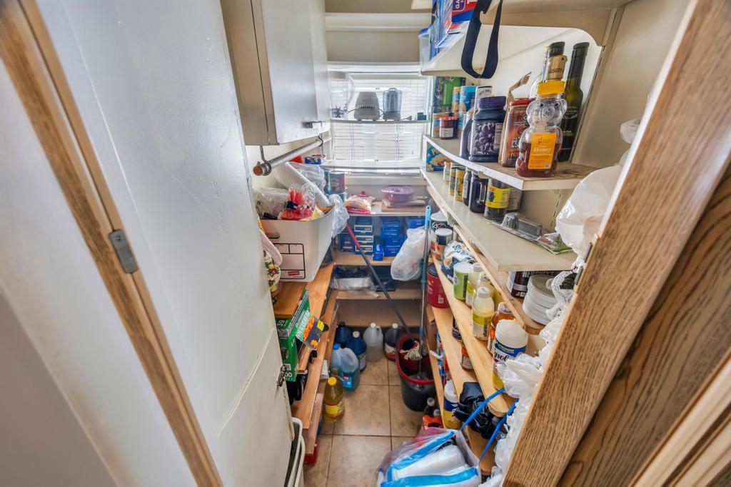 38 Cliff Lane, Levittown, NY 11756