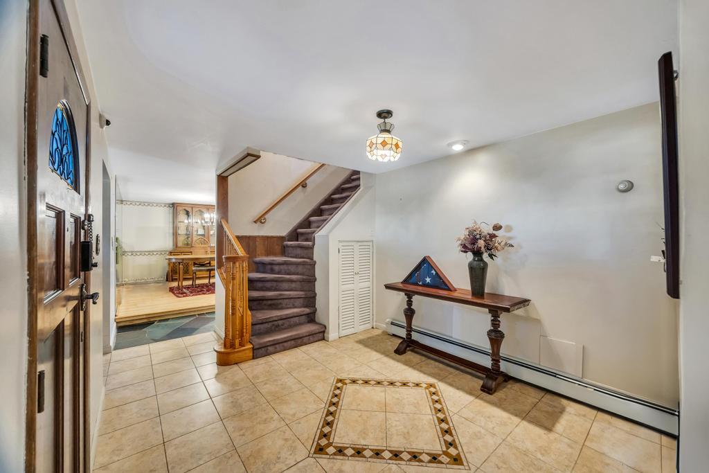 38 Cliff Lane, Levittown, NY 11756