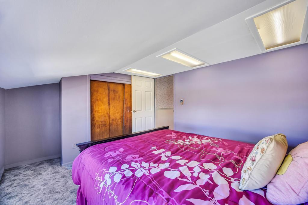 38 Cliff Lane, Levittown, NY 11756