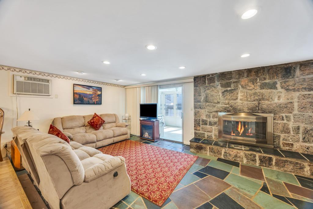 38 Cliff Lane, Levittown, NY 11756