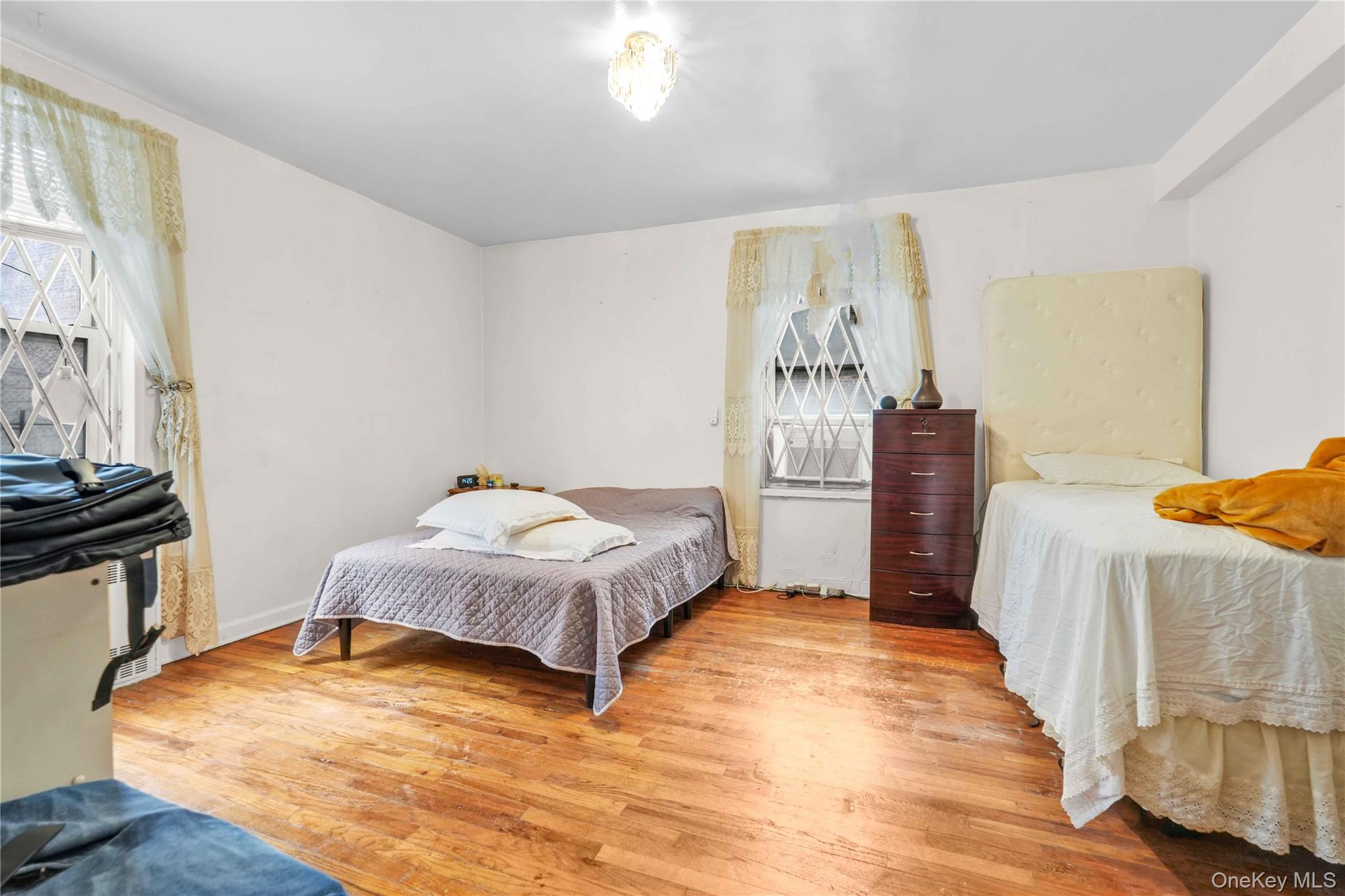 42-25 80th Street # 1F, Elmhurst, NY 11373