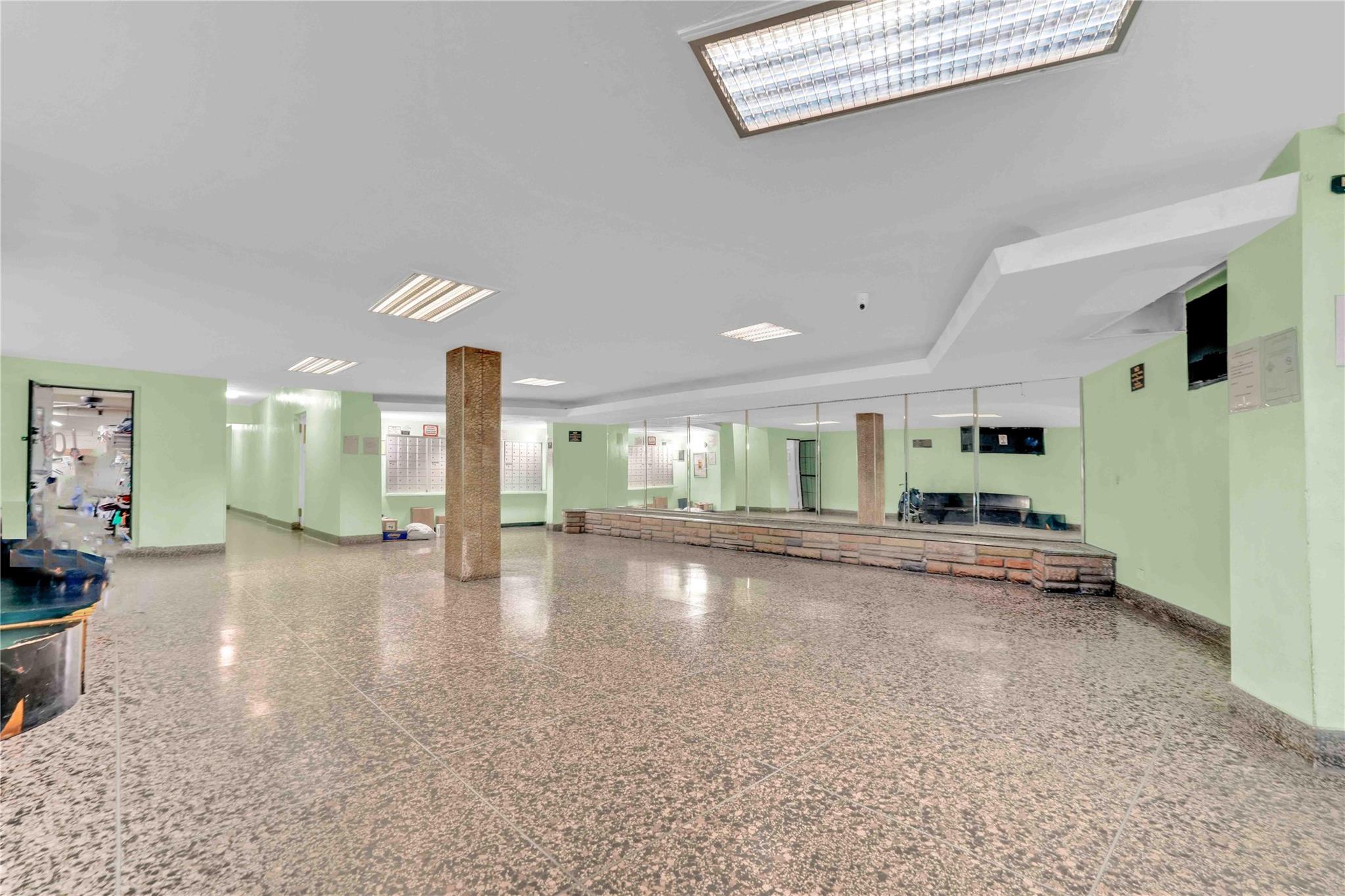 42-25 80th Street # 1F, Elmhurst, NY 11373