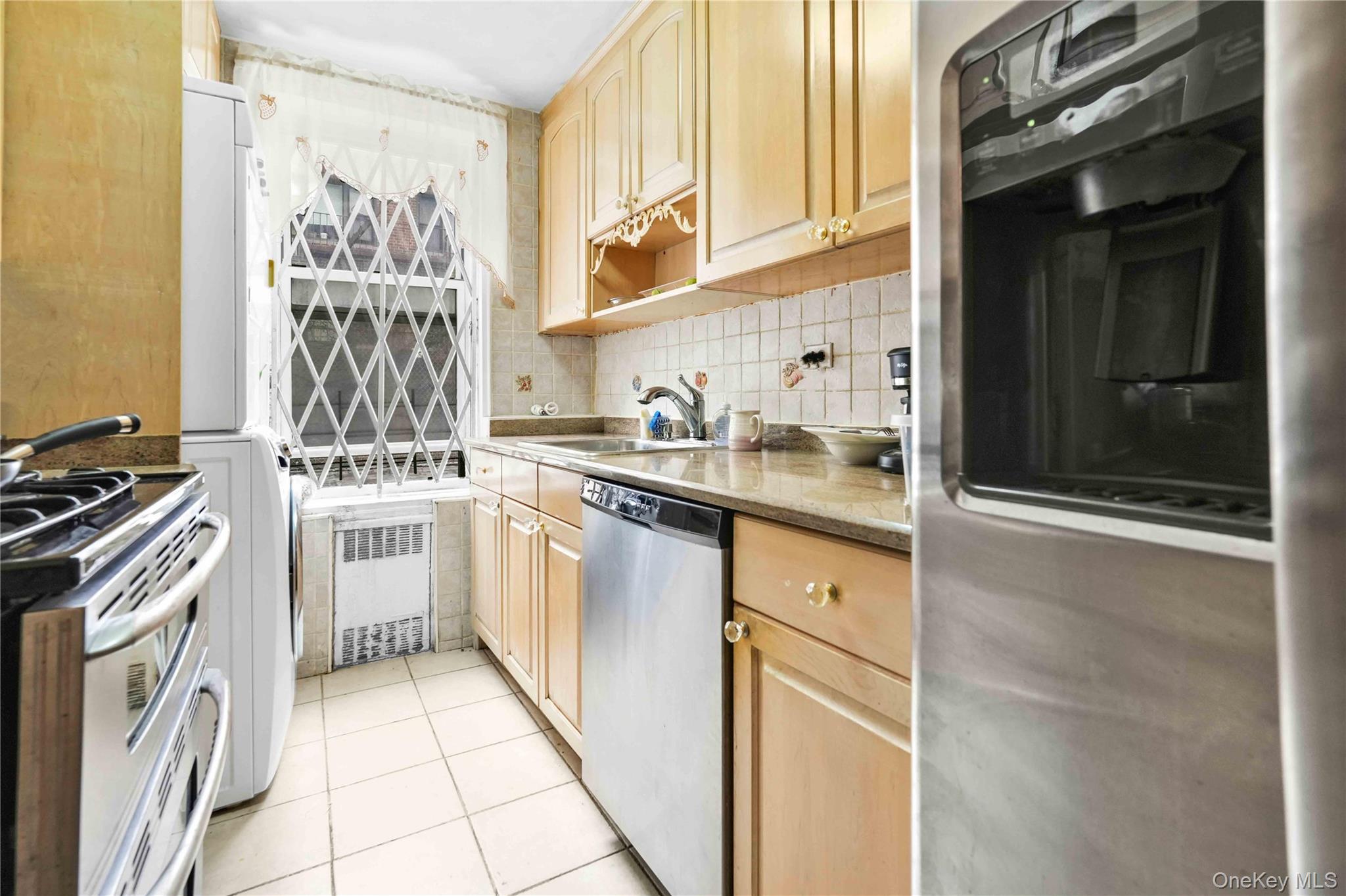 42-25 80th Street # 1F, Elmhurst, NY 11373