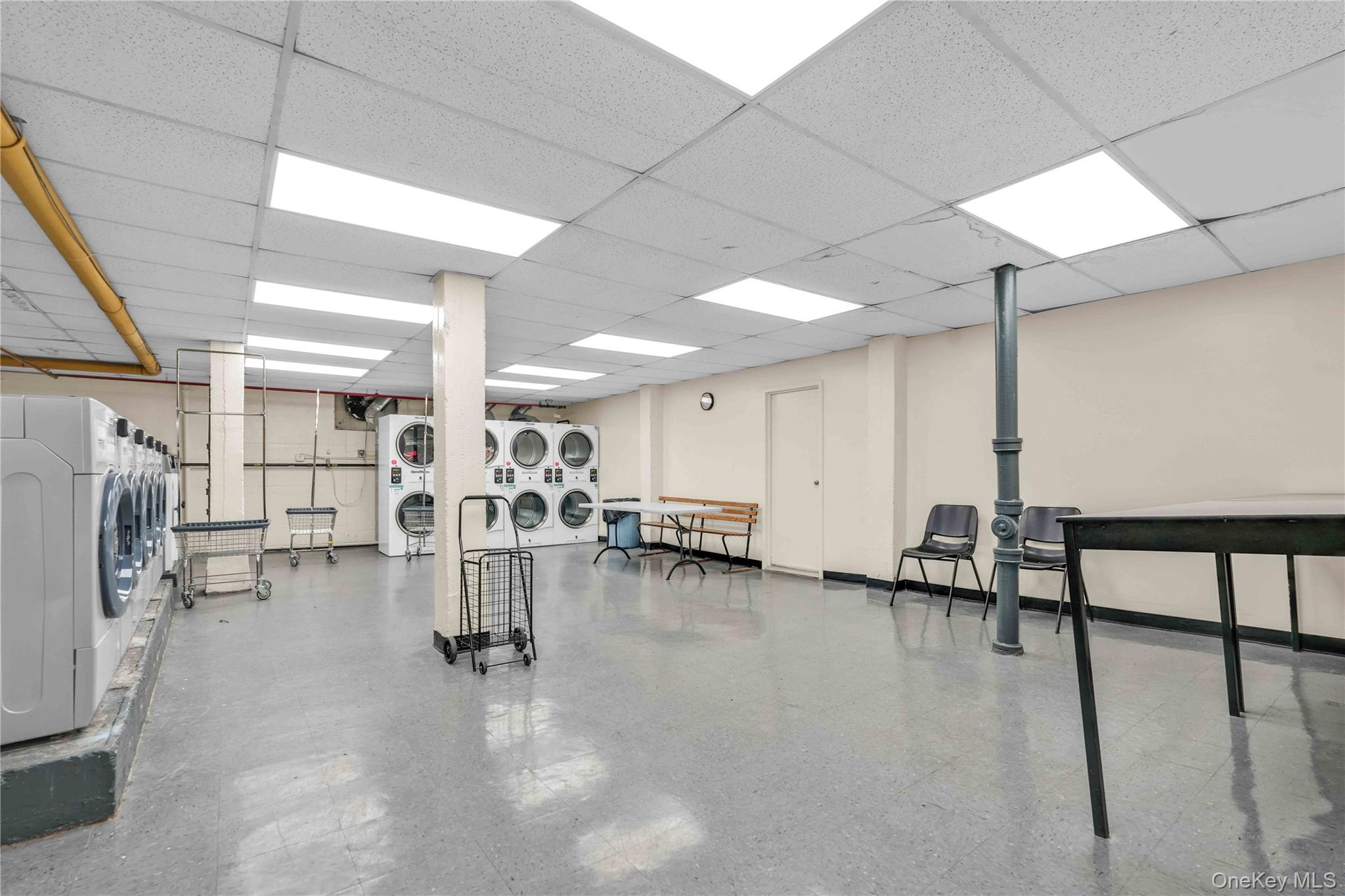 42-25 80th Street # 1F, Elmhurst, NY 11373