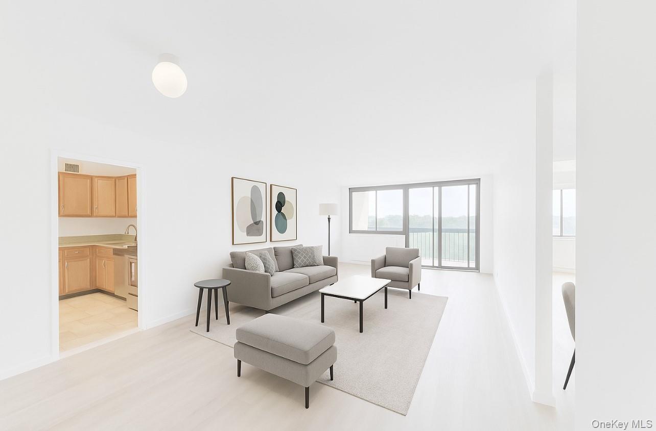 1 BAY CLUB Drive # 12B, Bayside, NY 11360