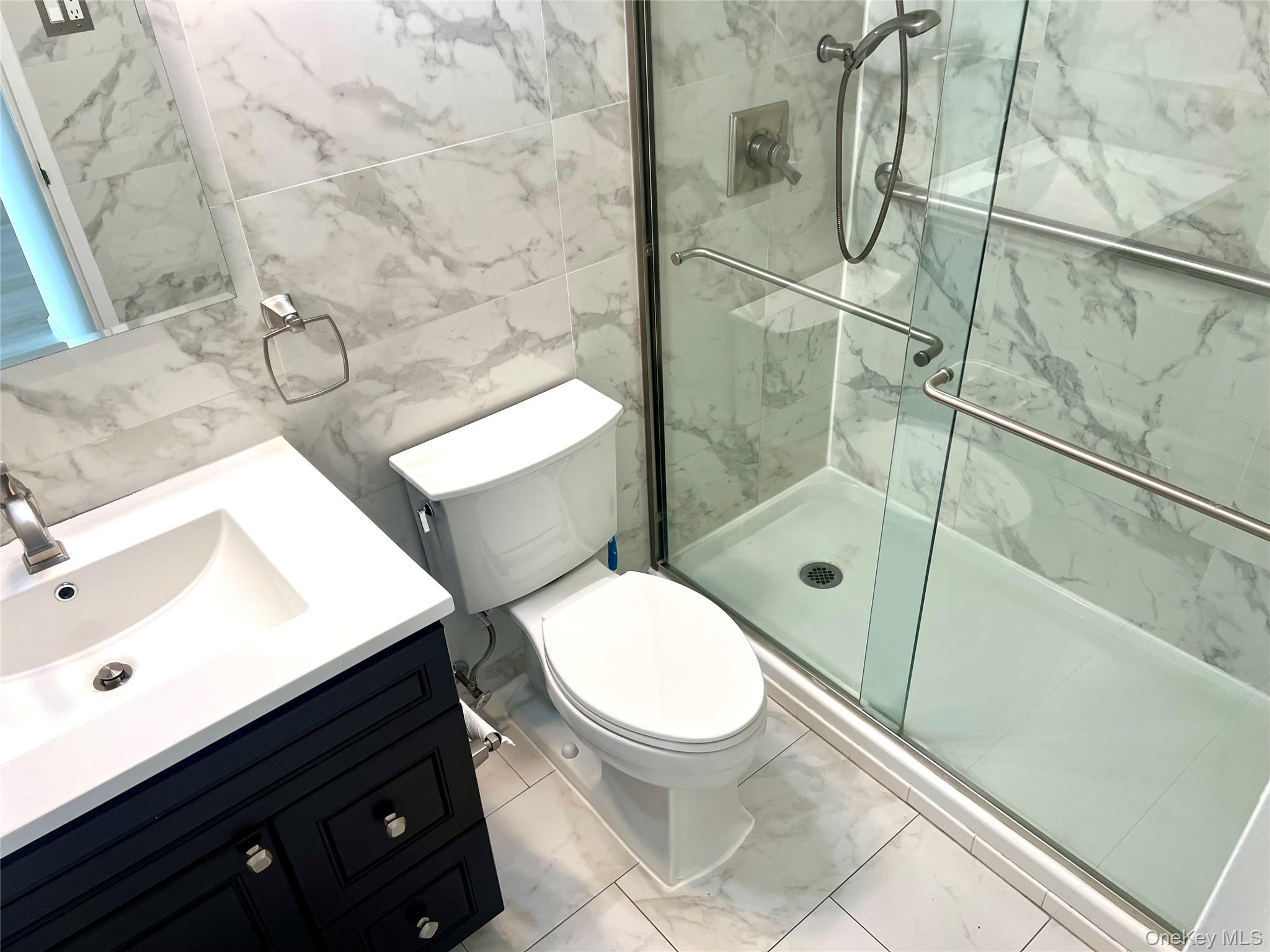 1 BAY CLUB Drive # 12B, Bayside, NY 11360