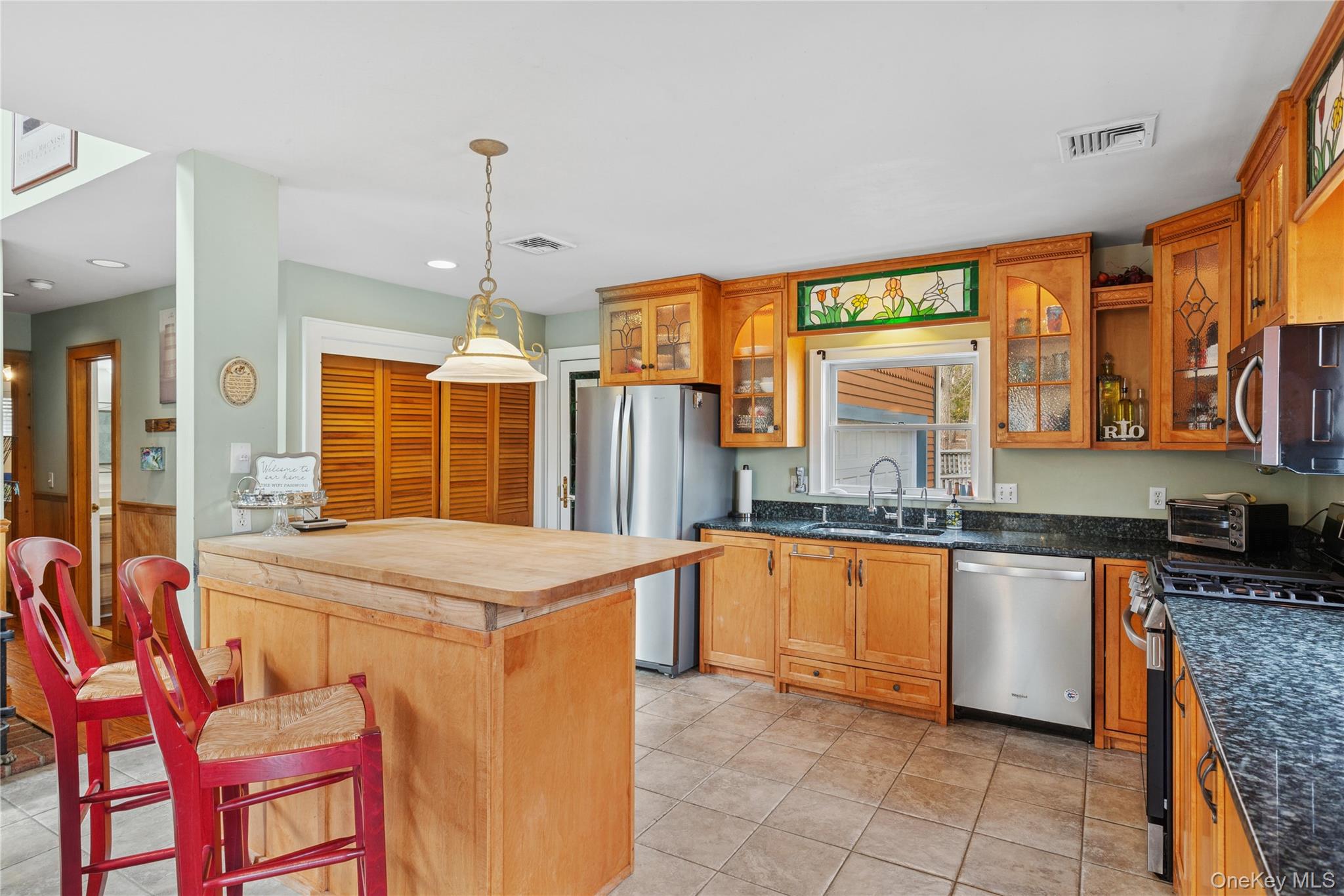 1745 Bayview Avenue, Mattituck, NY 11952