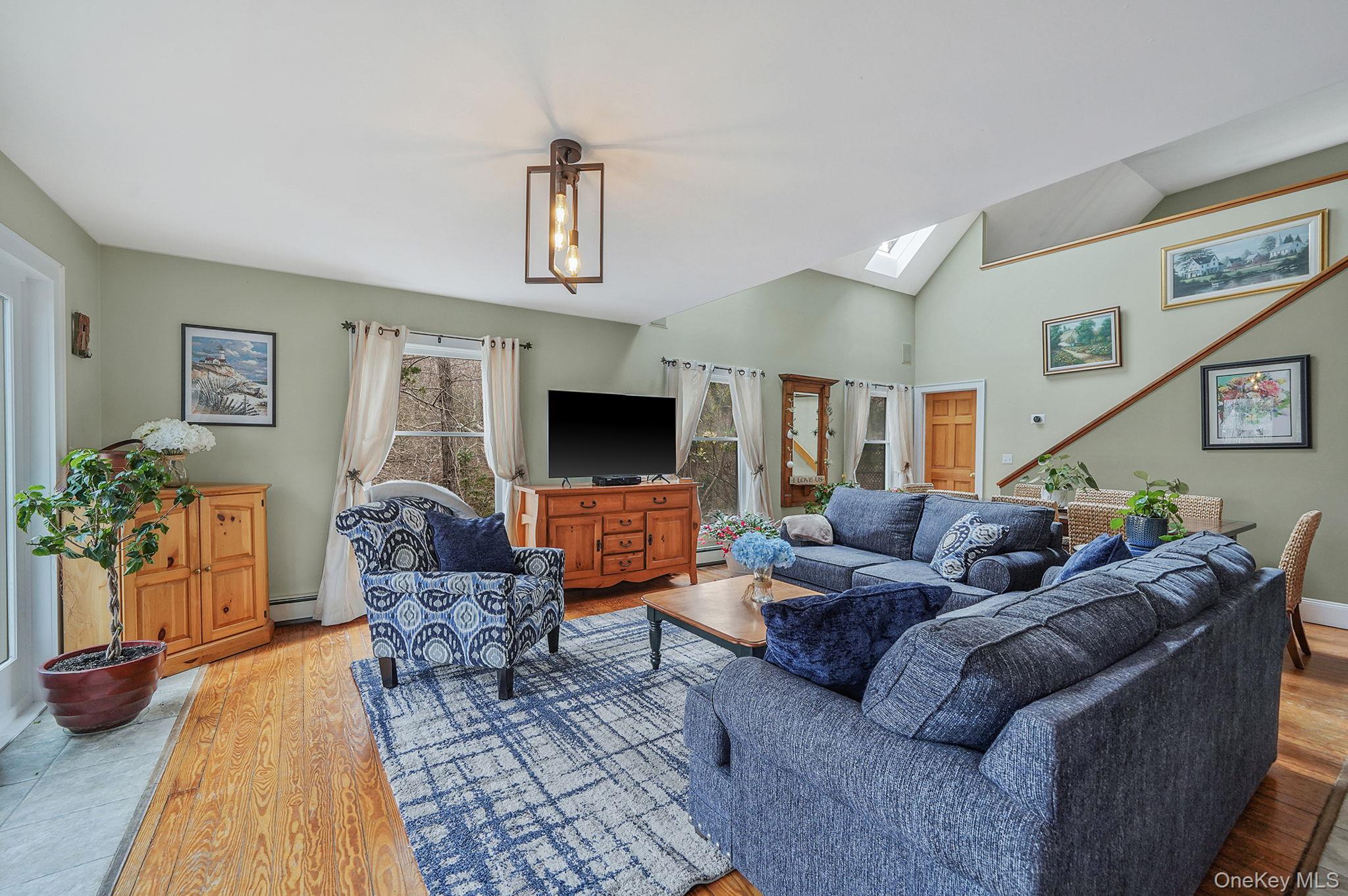 1745 Bayview Avenue, Mattituck, NY 11952