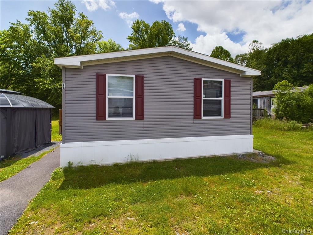 18 Shore Lane, Burlingham, NY 12722