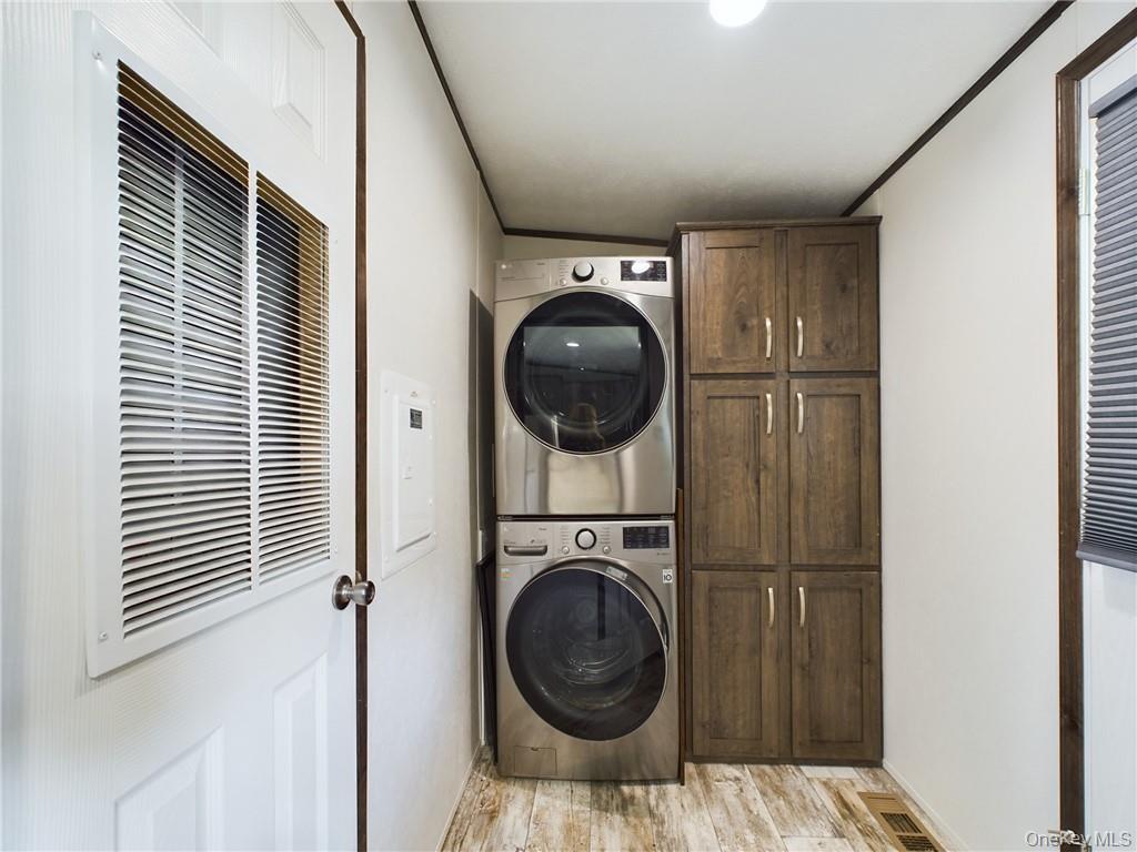 18 Shore Lane, Burlingham, NY 12722