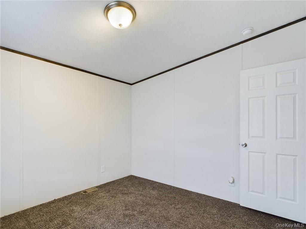 18 Shore Lane, Burlingham, NY 12722