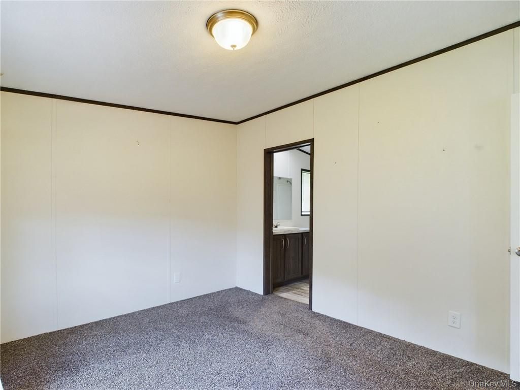 18 Shore Lane, Burlingham, NY 12722