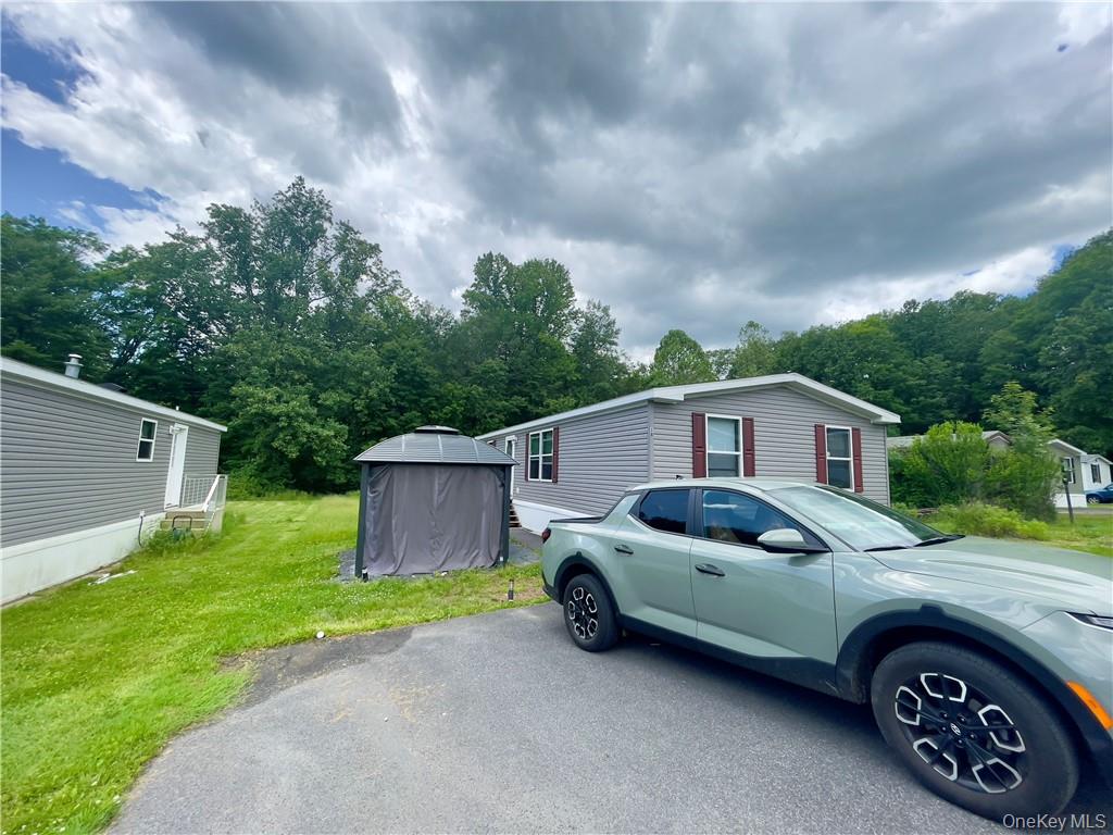 18 Shore Lane, Burlingham, NY 12722