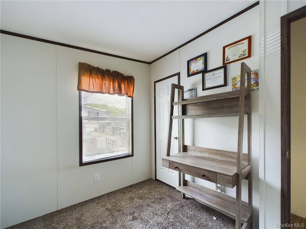 18 Shore Lane, Burlingham, NY 12722