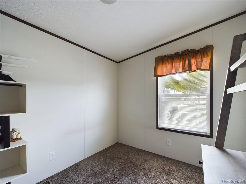 18 Shore Lane, Burlingham, NY 12722