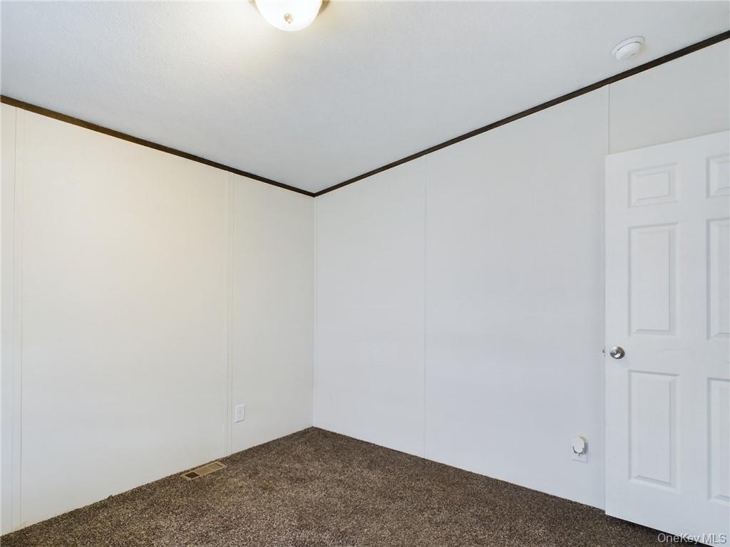 18 Shore Lane, Burlingham, NY 12722